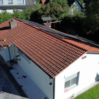 Modernisierter Bungalow in zentraler Lage mit Garten, Garage, Terrassen und PV-Anlage inkl. Speicher - Bild 3