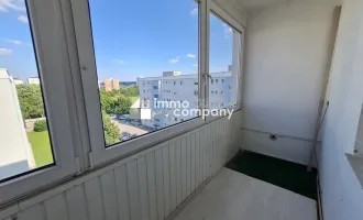 Wels : Preisgünstige 92m² Familienwohnung mit Loggia und Kfz Abstellplatz !