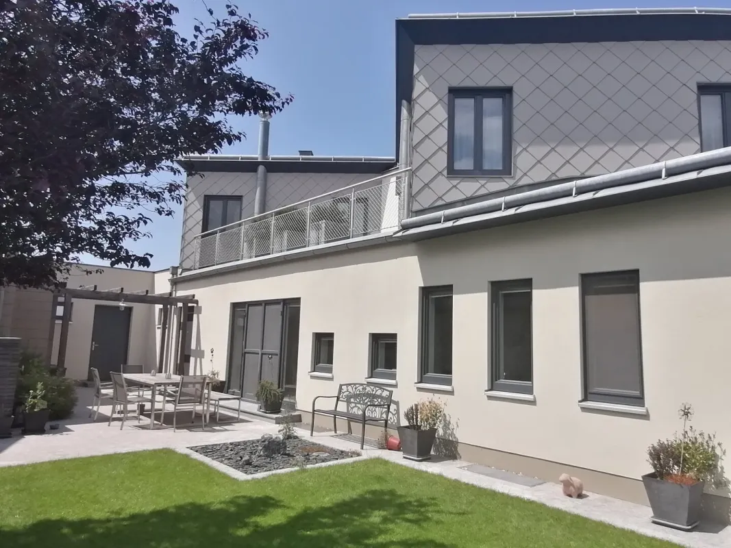 Traumvilla in Gerasdorf: 145m², Garten, Balkon, 4 Zimmer und viel Platz für Ihre Familie! - Bild 1