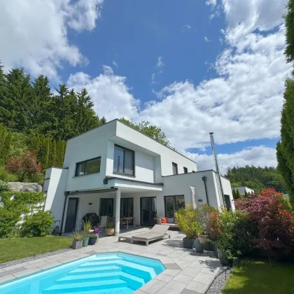 Exquisites Wohnhaus mit schönem Garten und Pool, Ruhelage mit Fernblick - Bild 3