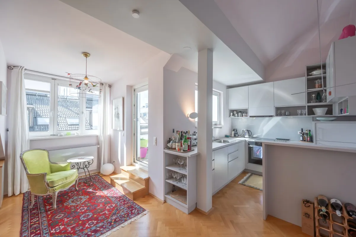 Design trifft Dachgeschoß | 72 m² | Terrasse | Stil, Licht & Luft - Bild 1