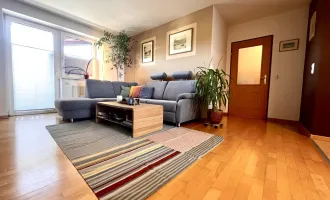 Thalgau: Charmante 4-Zimmer-Wohnung mit zwei Balkonen und ausbaufähigem Dachboden