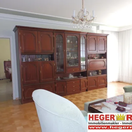 4 ZIMMER -  LOGGIA - LIFT - GARAGE - Bild 3