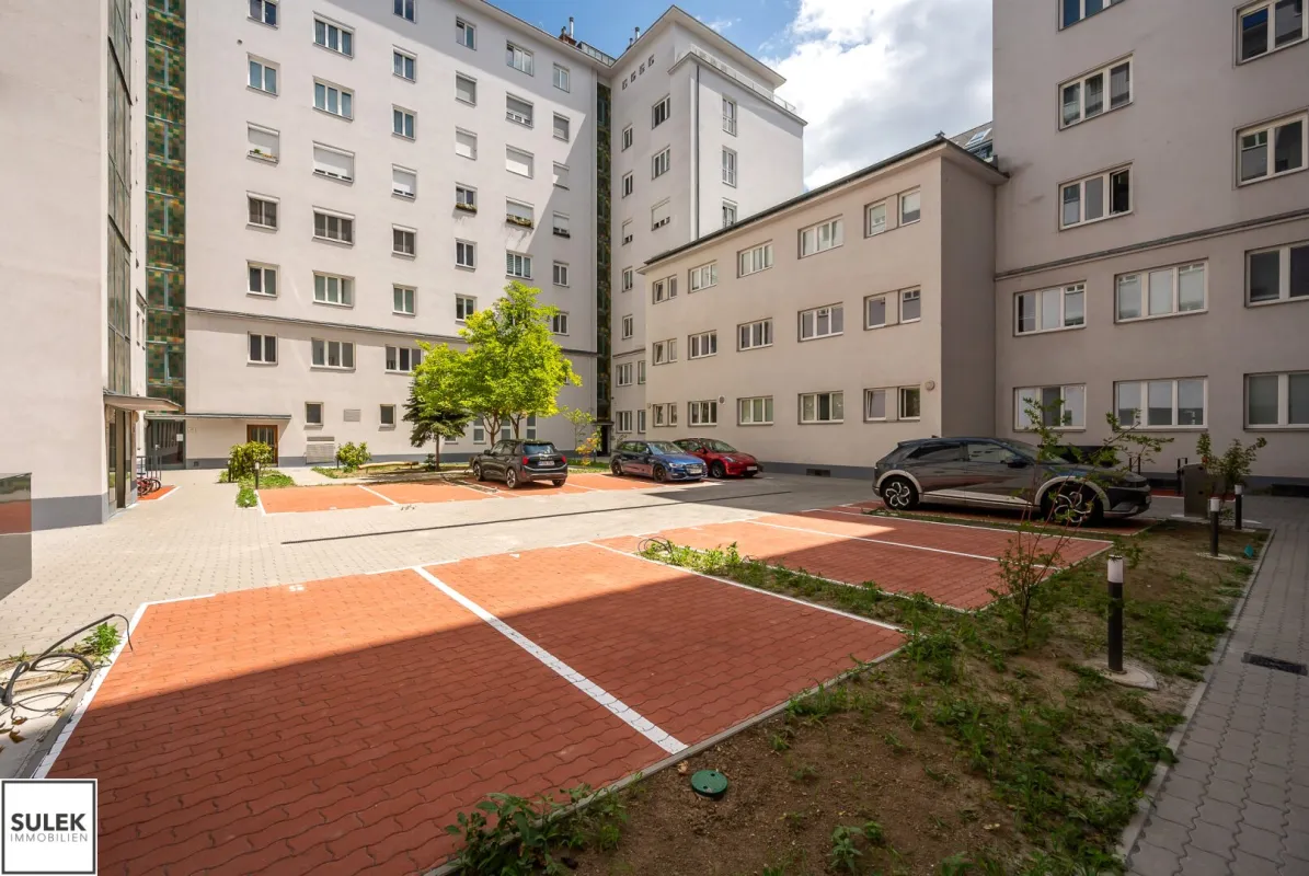 Innenhof-PKW-Abstellplatz in 1010 Wien – Schottenring 28 (U2/U4) – ab sofort verfügbar - Bild 1
