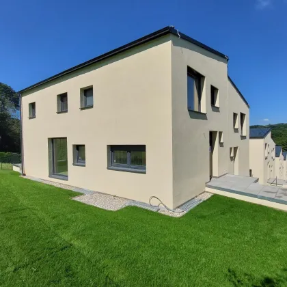 Belagsfertige Doppelhäuser inkl. 2 Garagenplätze in traumhafter Aussichtslage nähe Wien - Bild 2