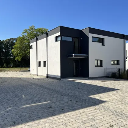 NUR NOCH 3 VON 8 VERFÜGBAR!!! Topmoderne Doppelhaushälften, belagsfertig, auf Wunsch auch schlüsselfertig - Bild 2