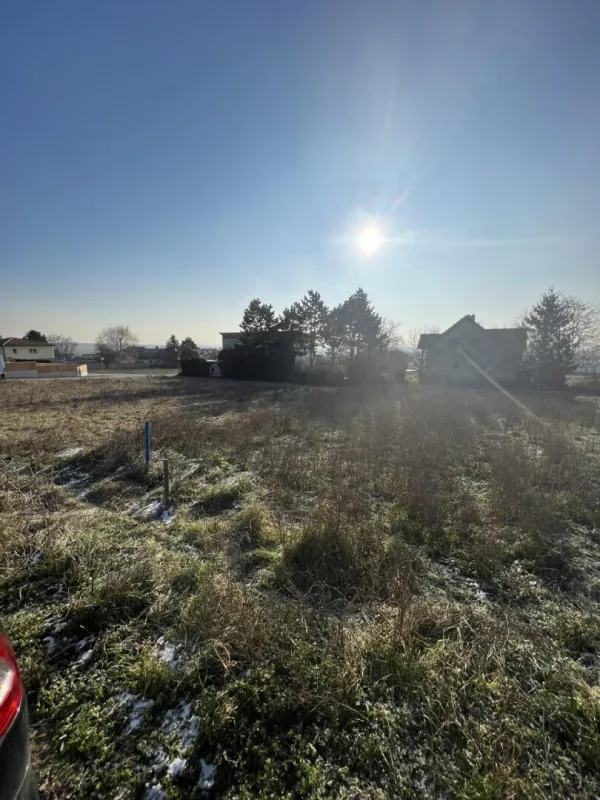 Sonniges Grundstück! Einzel/Doppel oder zwei Häuser möglich - Bild 1