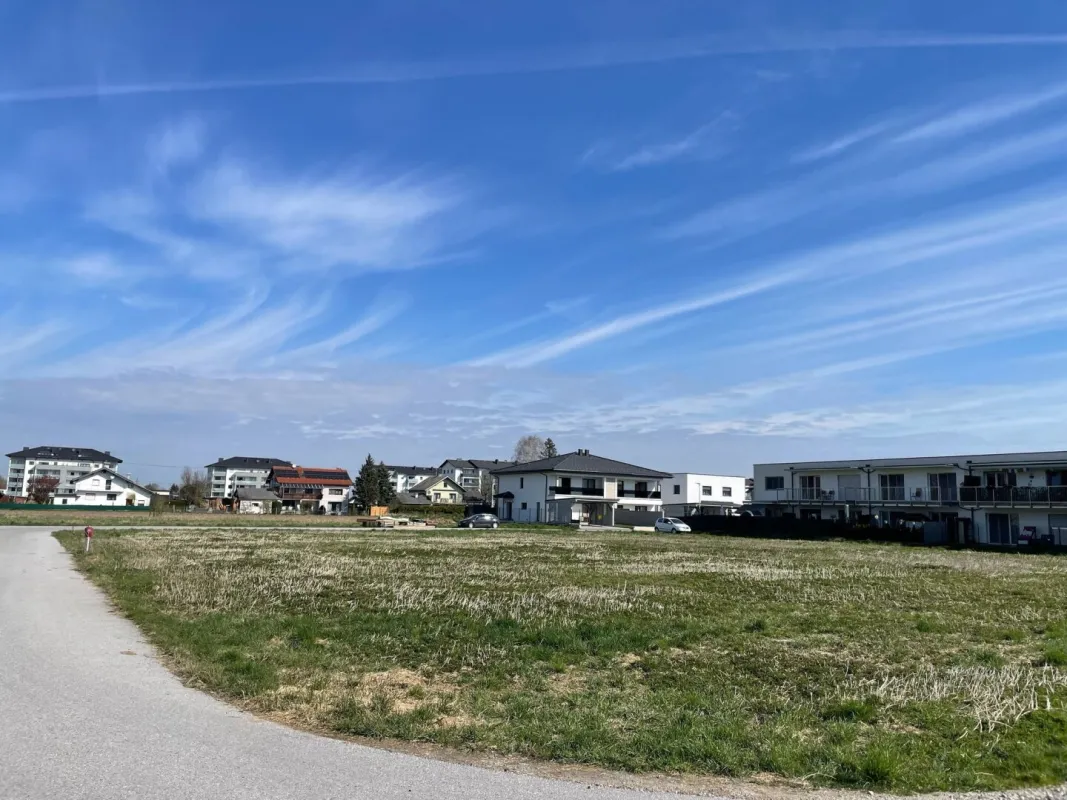 500 - 750 m² Baugrundstücke für Eigenheim in Mattighofen - Bild 1