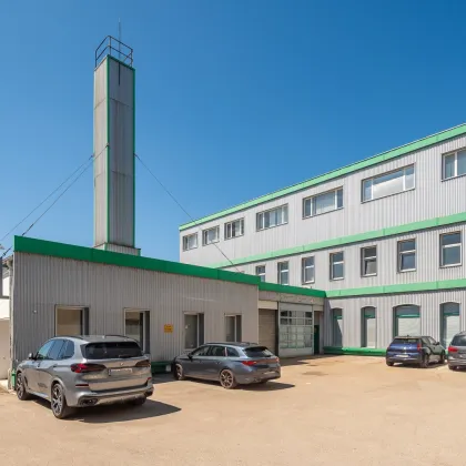 Grundstück mit vier Baukörpern - Büro-, Geschäfts- und Gewerbegebäude inkl. Parkplätzen in Vösendorf - Bild 2