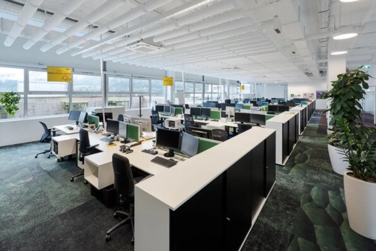 Büro und Seminarflächen 1.000 bis 5.000 m² zur Anmietung - Bild 1