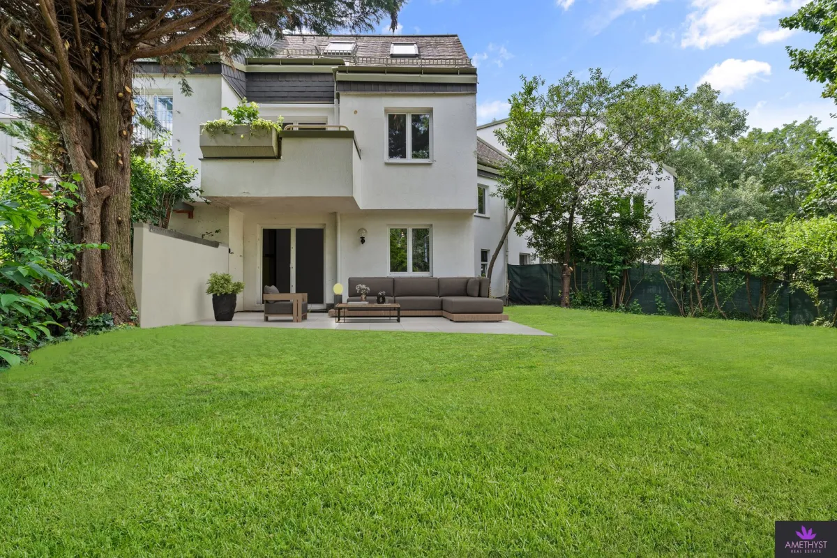 Rarität in Sieverings Bestlage! Top renoviertes, großzügiges Familiendomizil mit großem Garten & 7 Zimmern - Bild 1
