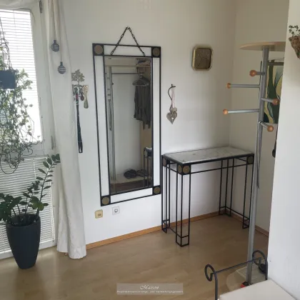 2-ZIMMER EIGENTUM MIT LOGGIA UND TIEFGARAGE IN GRÜNRUHELAGE VON OBERLAA - Bild 3