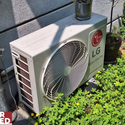 Schattige  Souterrainwohnung mit kleinen Eigengarten - Bild 3