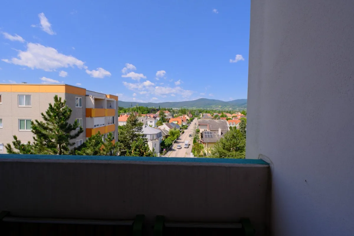 Zentral begehbare Wohnung mit Weitblick - Bild 1