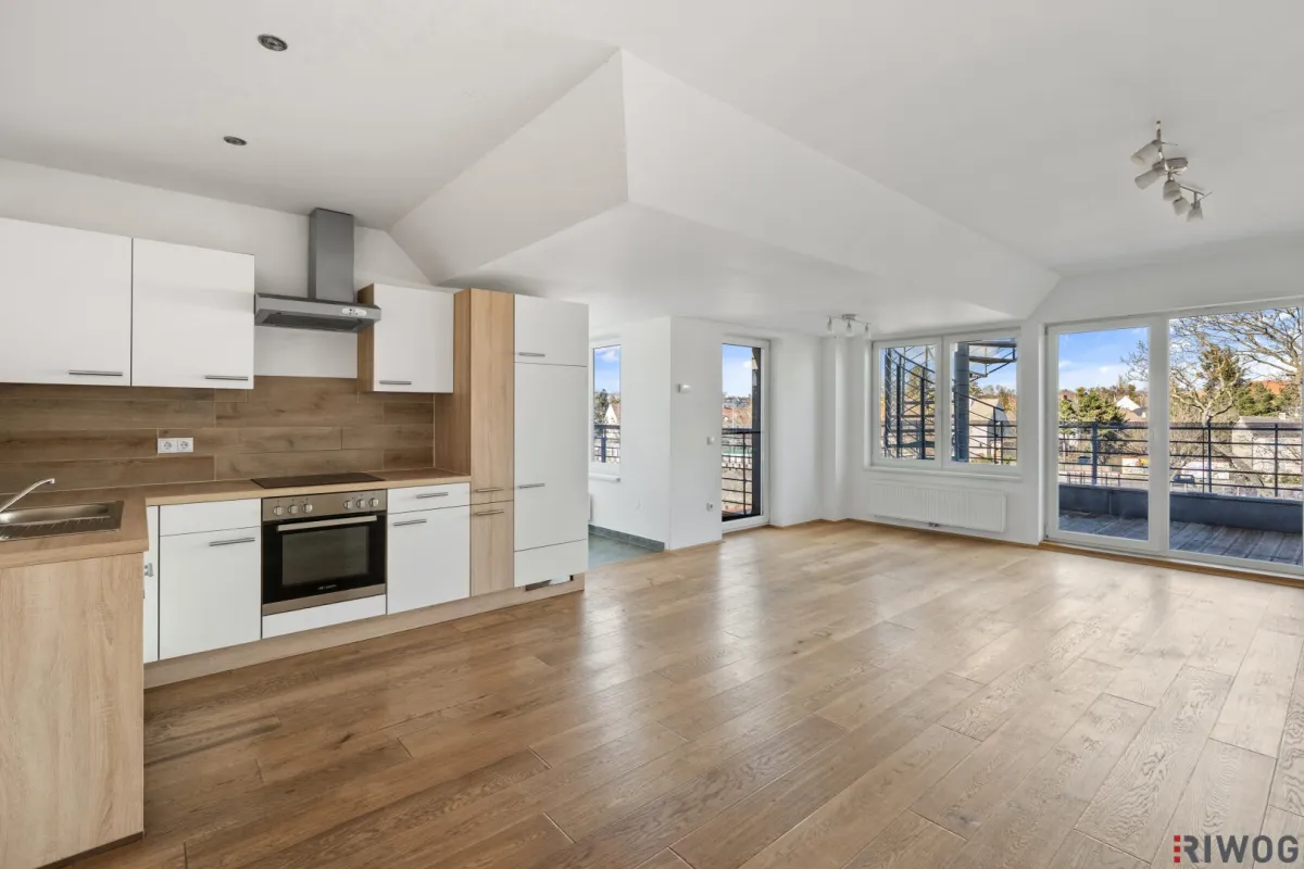 Hetzendorf - DG-Wohnung mit ca 50m² Dachterrasse - inkl. fantastischem Blick über Wien - Nähe Atzgersdorfer Straße - Bild 1