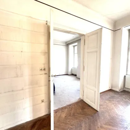 Naschmarkt - sonnige, sanierungsbedürftige Eckwohnung - Bild 2