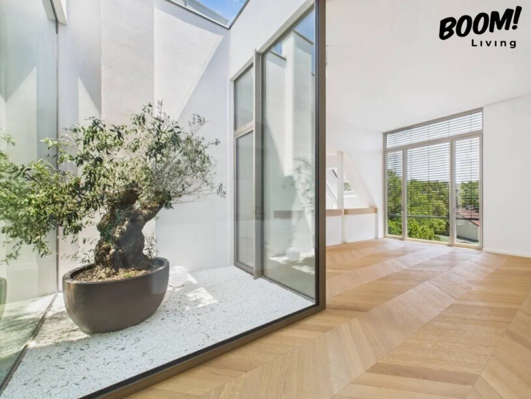 Exklusives -Penthouse mit 225 m² // 360° Panorama //5-Zimmer // 2 Garagenplätzen & direktem Liftzugang // Whirlpool-Genehmigung - Bild 1