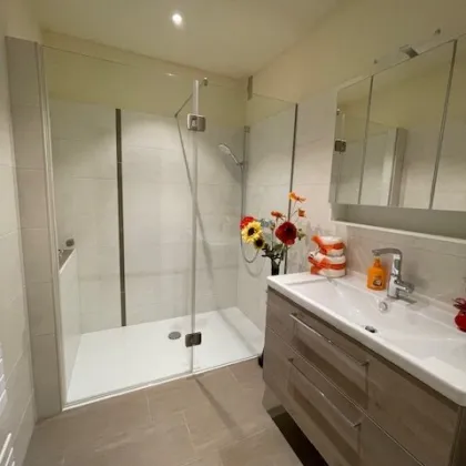 charmante 2 Zimmer Wohnung mit Loggia *zentrale Lage* - Bild 3