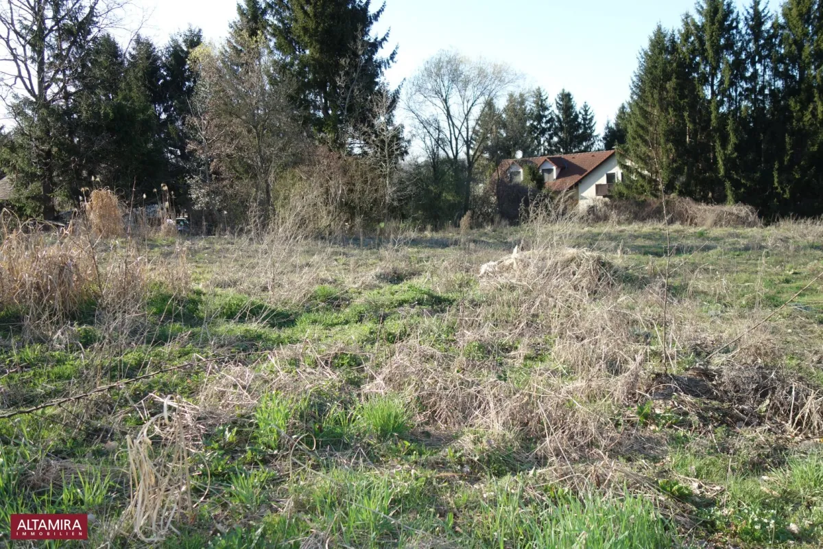 Preisreduktion: BAUTRÄGERLIEGENSCHAFT mit Einreichplan für 8 Einzelhäuser - Bild 1