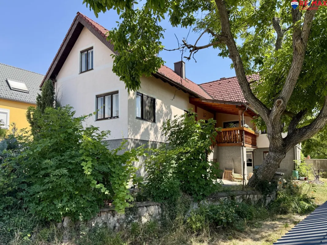 Wohnen im Grünen – Einfamilienhaus mit 778 m² Grund in Bad Fischau-Brunn zu kaufen! - Bild 1