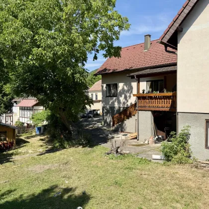 Wohnen im Grünen – Einfamilienhaus mit 778 m² Grund in Bad Fischau-Brunn zu kaufen! - Bild 2