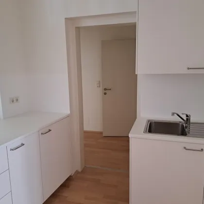 Miete mit Kaufoption: Rarität im Biedermeierhaus: Wohnen in einem wunderbar renovierten und denkmalgeschützten Kleinod - Bild 2