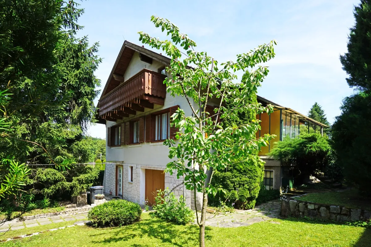 Familienglück! Idyllisch gelegenes Wohnhaus mit tollem Garten am Hauersteig - Bild 1