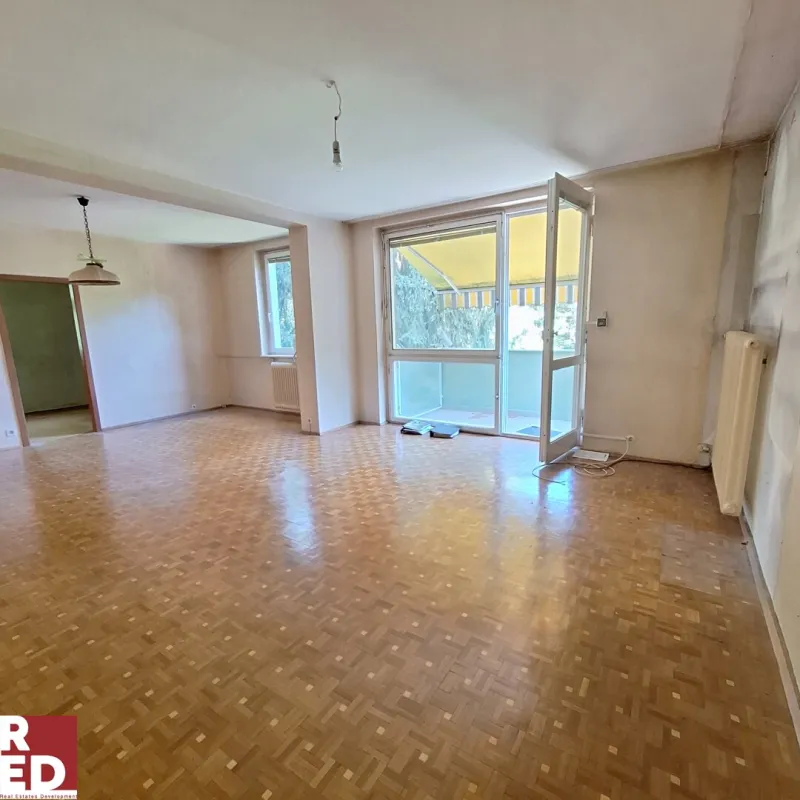 LAGE ZÄHLT- Charmante 5-Zimmer-Wohnung im Grünen -- SANIERUNGSBEDARF - Bild 1