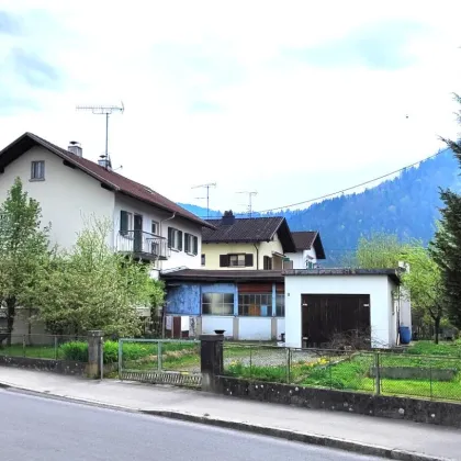 Neuer Preis! Imposantes Sanierungshaus mit viel Grundstück! - Bild 3
