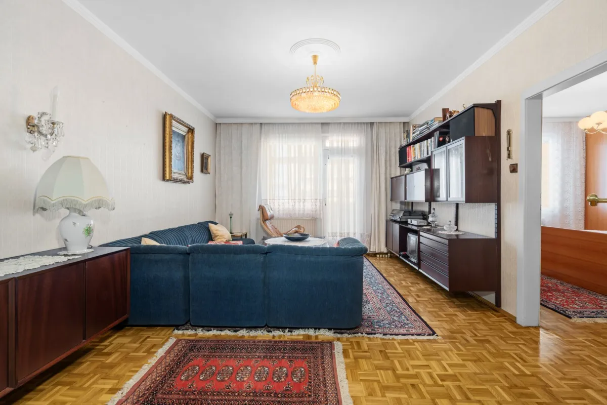 Gemütliche 4-Zimmer-Wohnung mit Balkon in 1050 Wien! +++ RE/MAX Trend +++ - Bild 1