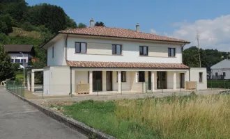 Modernes Doppelhaus mit Garten in Golling: Ihr Erstbezug zum Wohlfühlen!