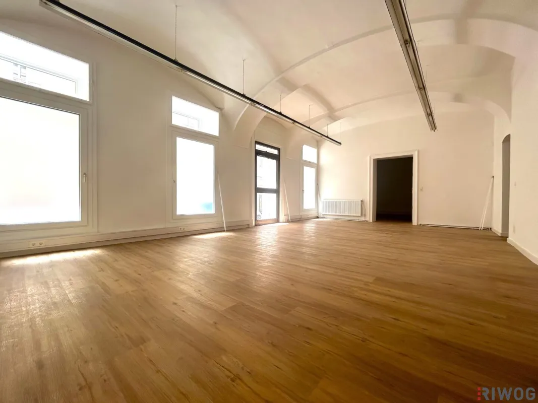 SANIERT *** Büro / Geschäftslokal - Nähe U4 Stadtpark *** straßenseitiger Zugang *** zwischen Heumarkt und Wien Mitte Shopping Center - Bild 1