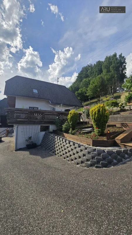 Zwei Häuser, ein Zuhause – vielseitiges Wohnjuwel in idyllischer Lage - Bild 1