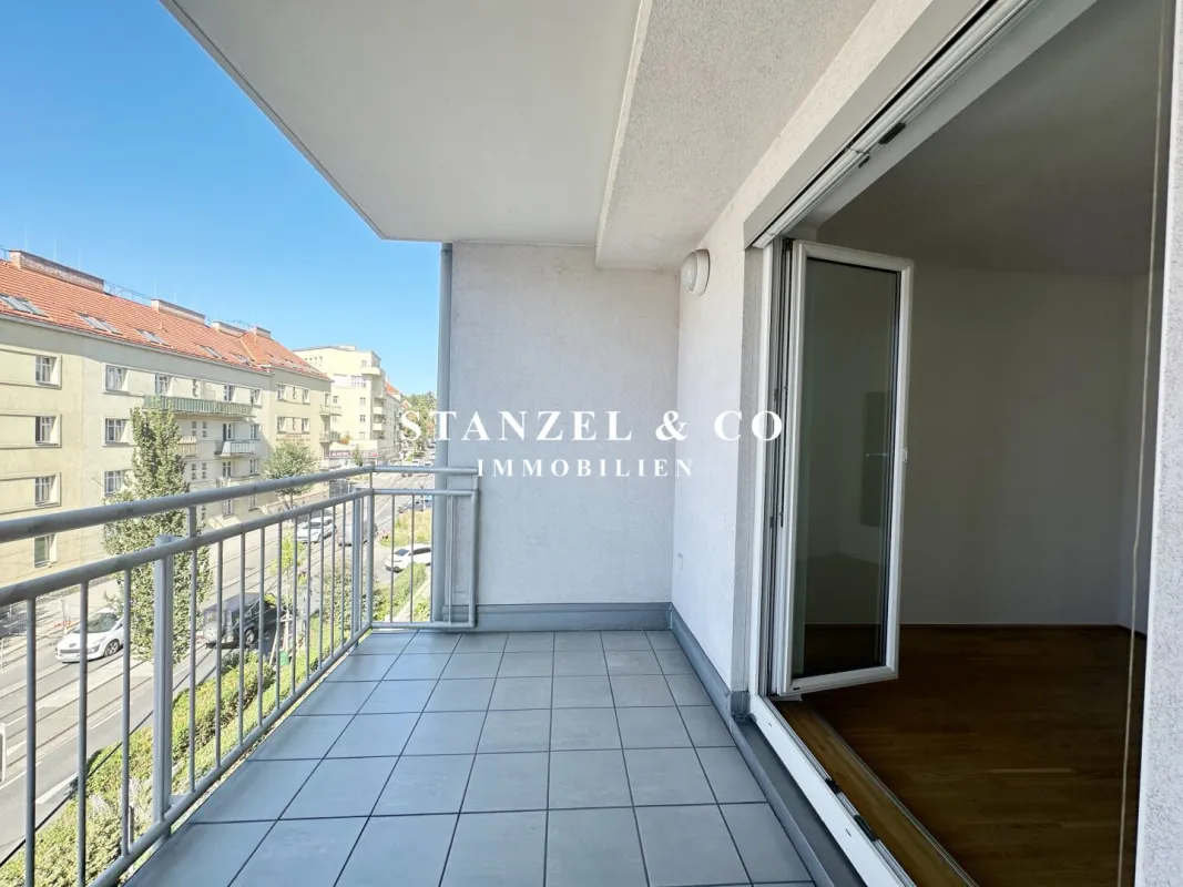 VIS-A-VIS - TÜRKENSCHANZPARK - SONNIGES BÜRO/ ORDINATION MIT WESTBALKON - Bild 1