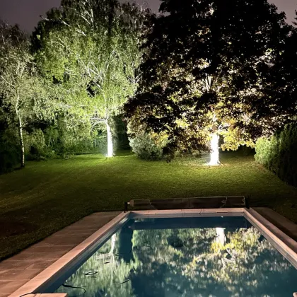 15 Minuten vor Wien - bei der Burg Kreuzenstein!          Elegantes, großzügig geschnittenes Einfamilienhaus in ruhiger Nachbarschaft mit herrlichem Garten und Pool! - Bild 3