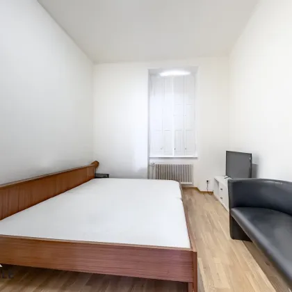 Wohnen im Zentrum: Charaktervolle 3-Zimmer-Altbauwohnung mit Flair - Bild 2