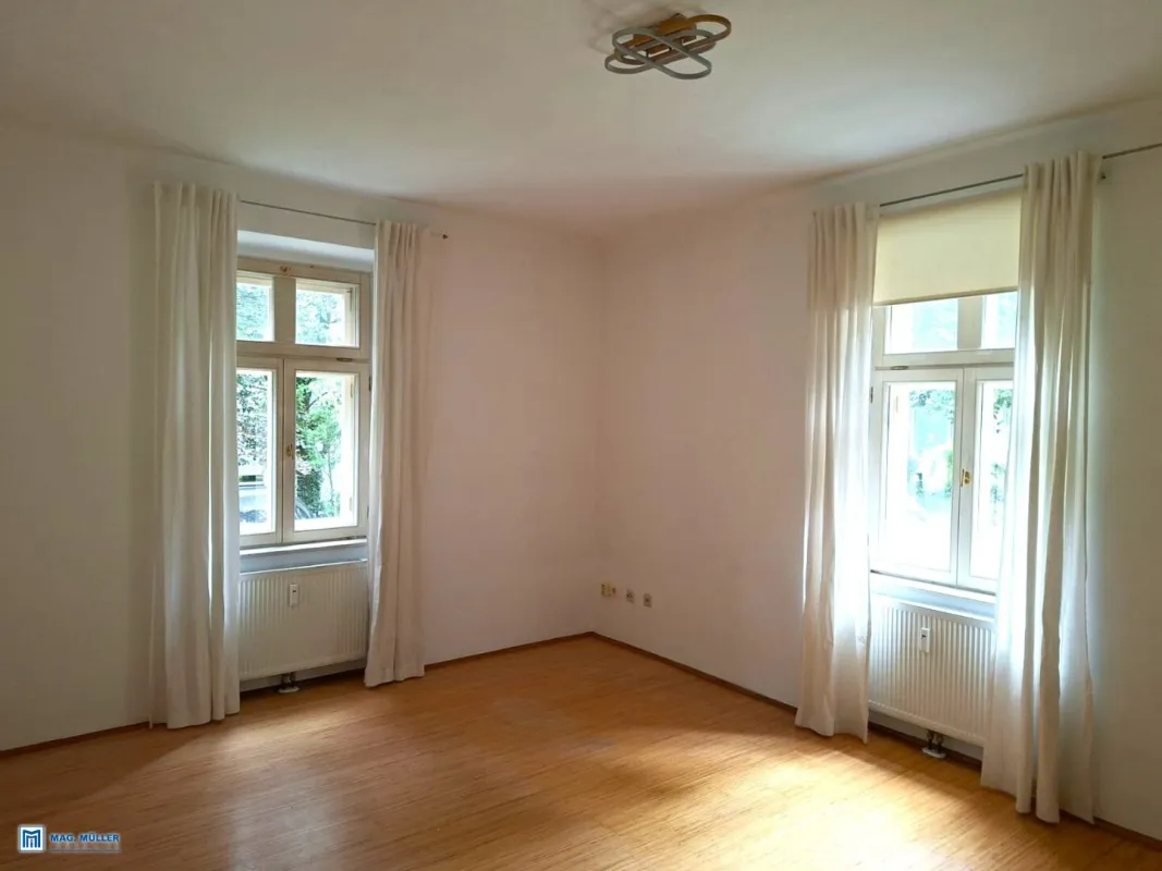 Altstadtflair – 1,5-Zimmer-Wohnung in Ceconi-Villa - Bild 1