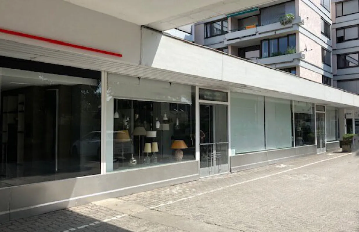 Geschäftslokal mit Lager in Nonntal zu vermieten - Bild 1