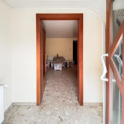 Großzügiges Wohnhaus mit Pool, Sauna und 2.000 m² Grundstück in Zeltweg. - Bild 2