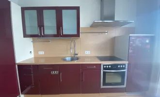Gering renovierungsbedürftige Wohnung mit Balkon und Loggia in guter Lage Innsbruck – Ihr neues Zuhause!