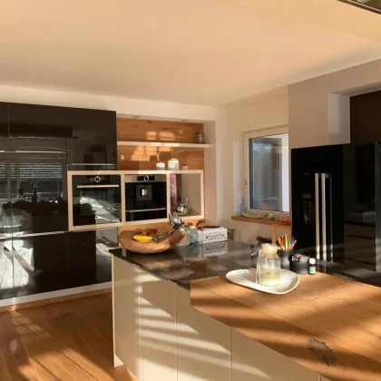 Alleinlage - Hochwertiges Wohnhaus mit Nebengebäuden auf ehemaliger Hofstelle - Bild 3