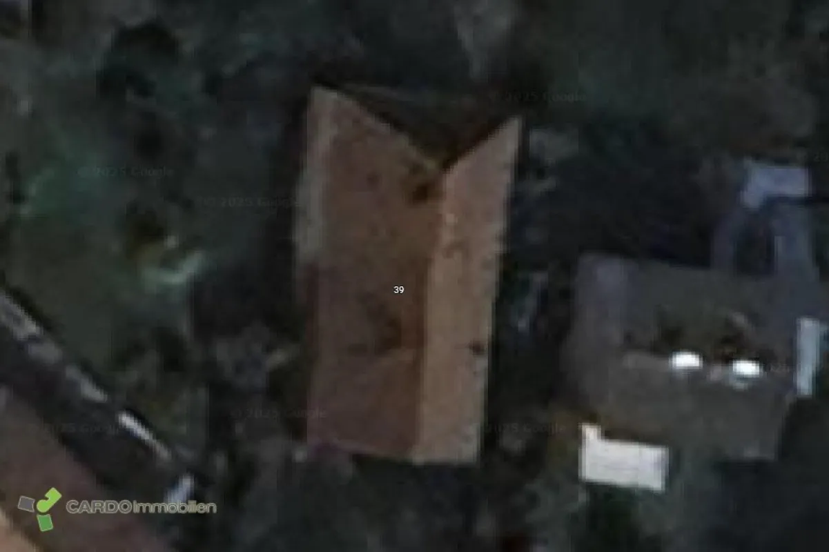 Grundstück mit Altbestand und 3 Garagen, Bestandsfrei, Sanierung oder Abbruch/Neubau - Bild 1
