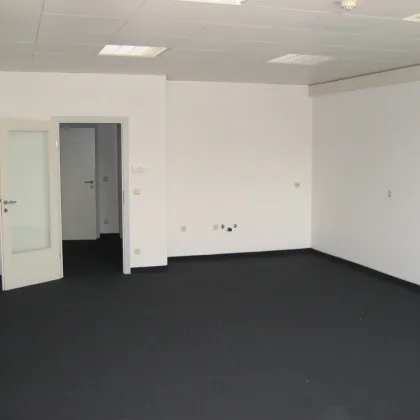 ++ Gewerbeobjekt im Wirtschaftszentrum Spielberg zu verkaufen ++ - Bild 3