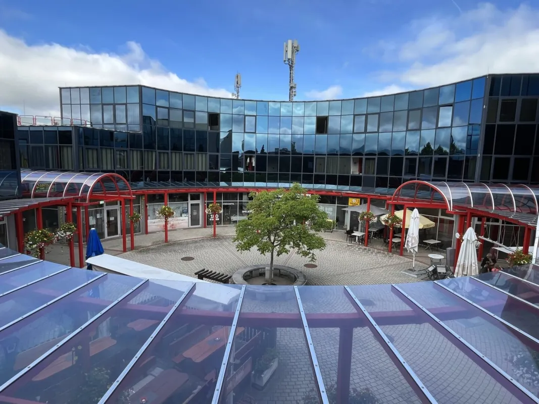 ++ Gewerbeobjekt im Wirtschaftszentrum Spielberg zu verkaufen ++ - Bild 1