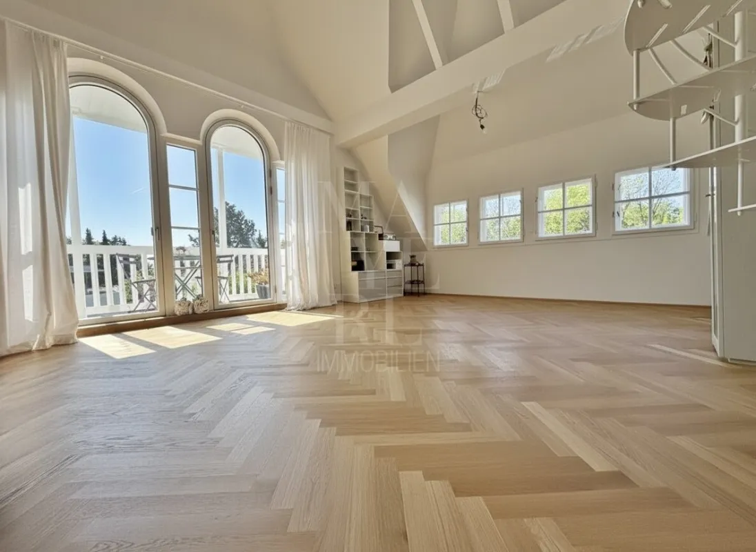 Dachterrassenwohnung mit Weitblick und Altbaucharme - Zweitbezug nach Komplettsanierung - Bild 1