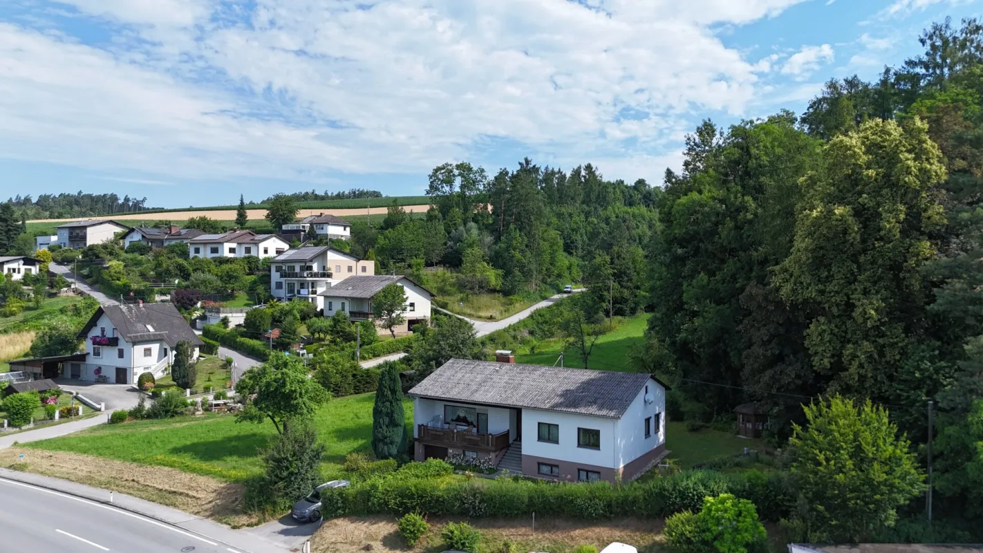Sehr gepflegtes Haus | großer Grund | viel Potential | Feldkirchen/Donau - Bild 1