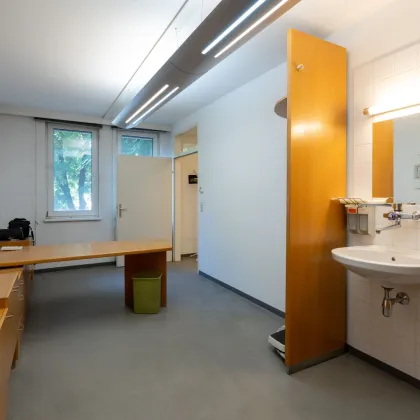 ZU MIETEN: Vielseitig nutzbare Gewerbe/Bürofläche – individuell gestaltbar! Barrierefrei - Bild 2