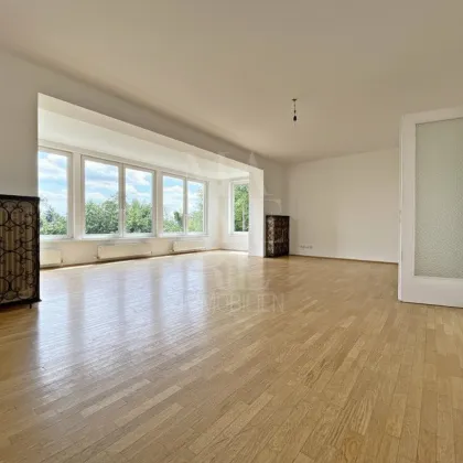 UMFANGREICHE RENOVIERUNGEN - FERTIGSTELLUNG ENDE DEZEMBER - SCHÖNES EINFAMILIENHAUS MIT POOL, TOLLER BLICK, GARAGE & GARTEN - Bild 2
