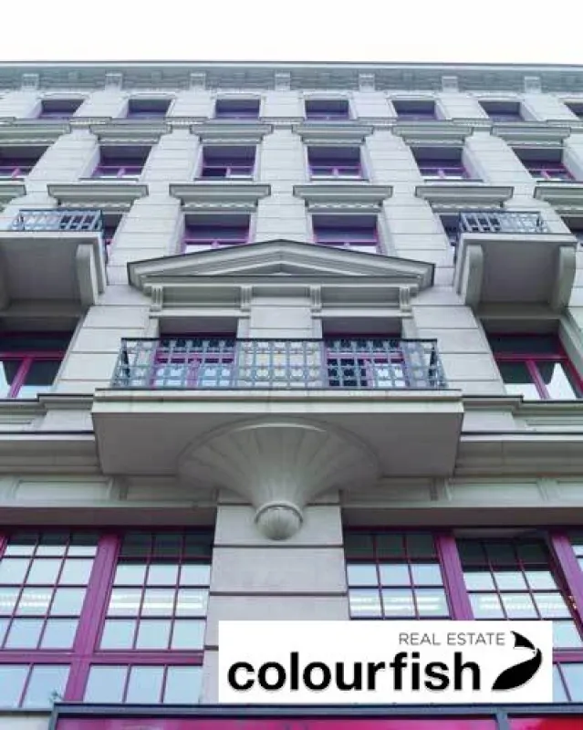 Attraktive Bürofläche mit kleinem Balkon - Bild 1