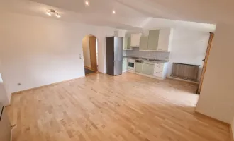 2,5 Zimmer Wohnung mit Balkon in Goldegg-Weng